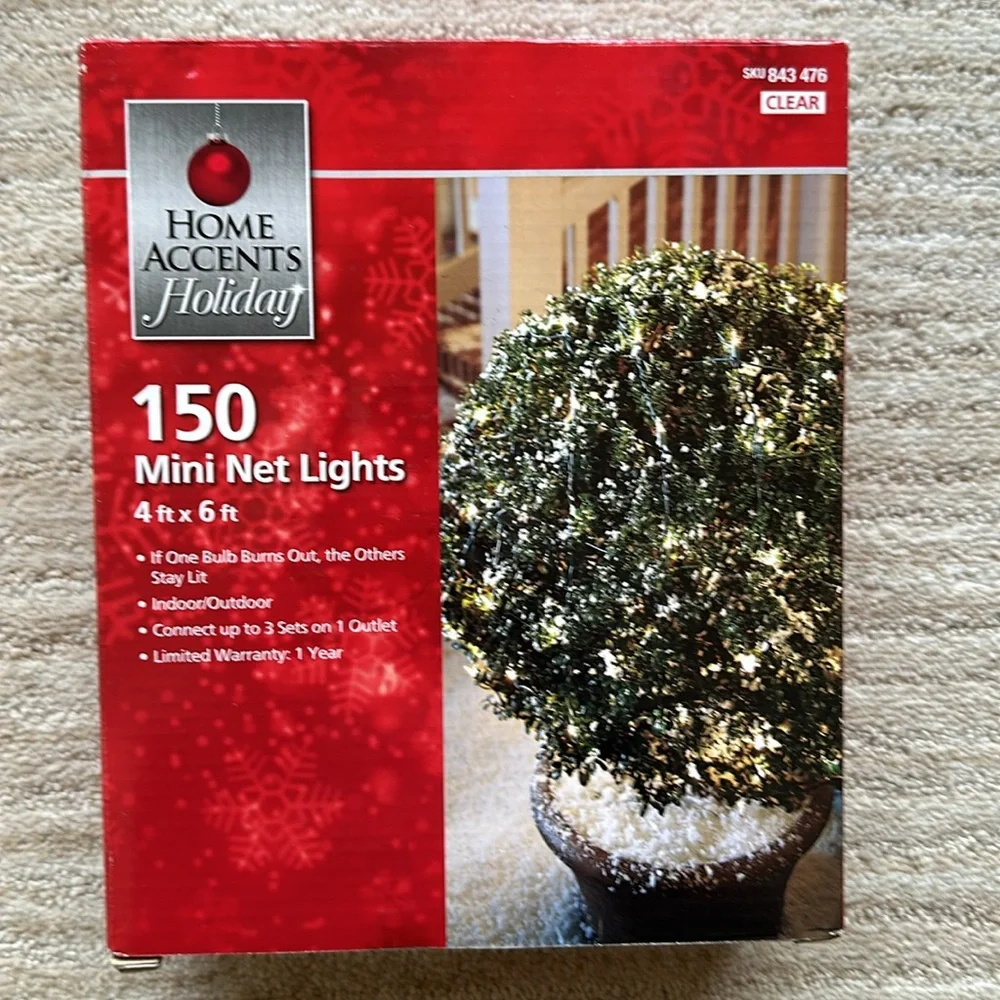 2 Sets of Home Accents Holiday 150 Clear Incandescent Mini Net Lights 4ft x 6 ft